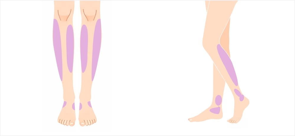 女性の脚のふくらはぎと足首に紫色のペイント